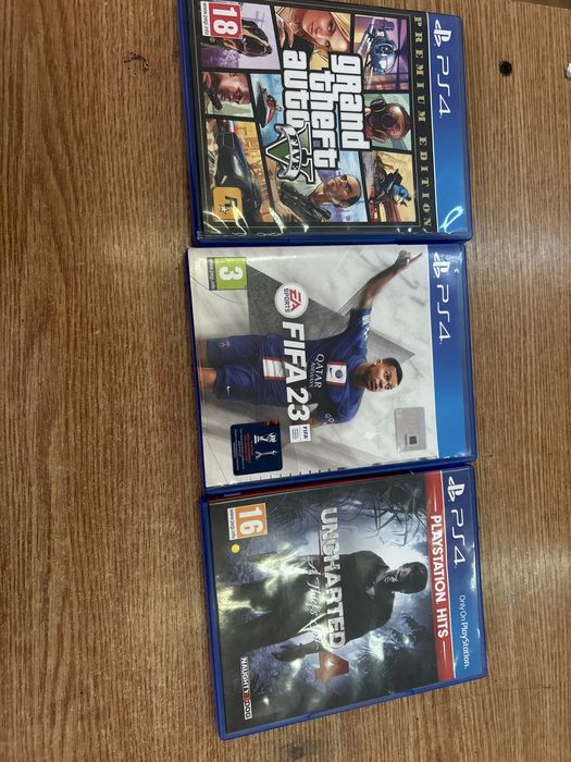 Jocuri ps4 vand urgent!!!