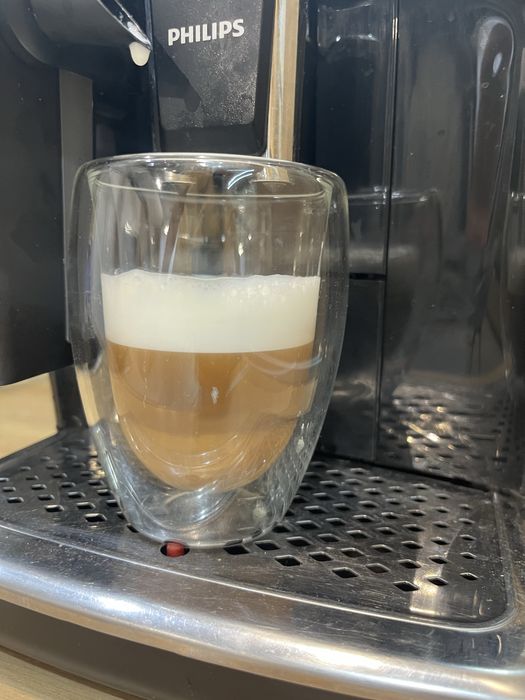 Автоматична кафемашина Philips EP4341 LatteGo