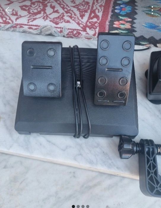 Vând volan xbox/ps/PC