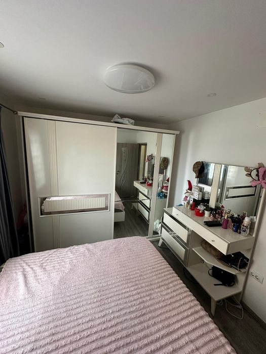 Dormitor complet cu salteaua inclusă