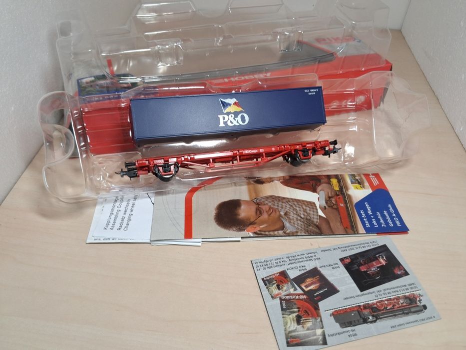 Piko  vagoane port container trenulet electric scara H0