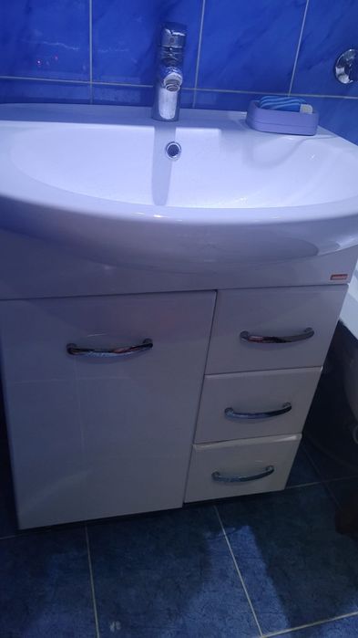 Продам шкаф для ванной