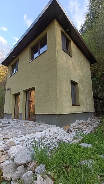 Продава ВИЛА с. Бистрица обл. Благоевград
