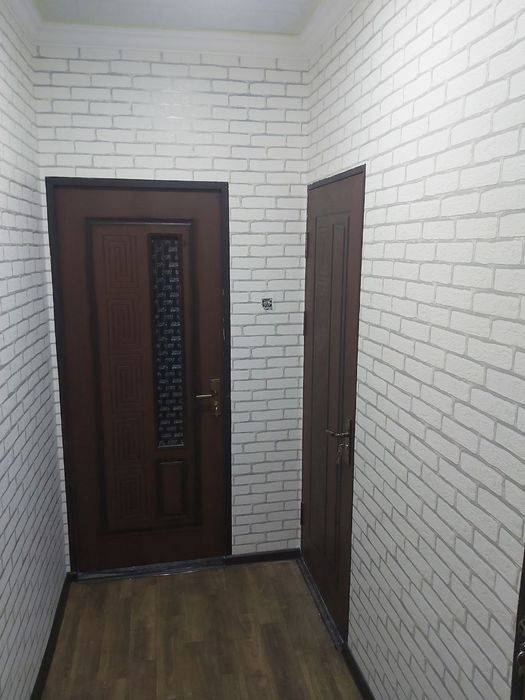 Квартира ТТЗ 1, 2×3/3/4, всё находится по шагово. Цена 65.000 договорн