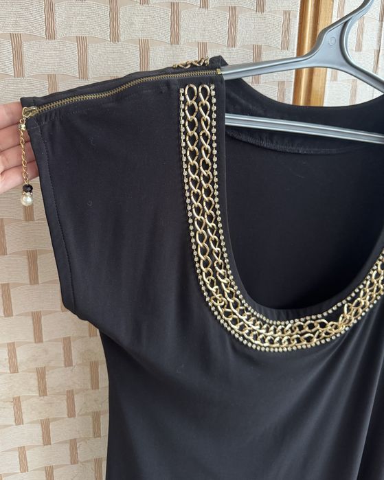 Платье трикотаж нарядное, разм. примерно 46-48