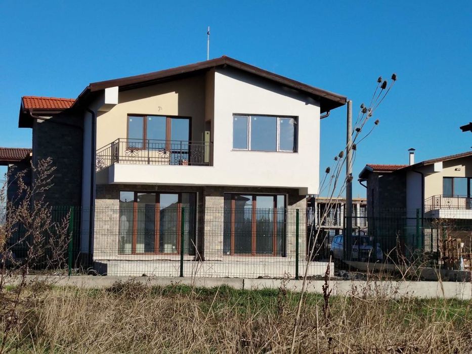 Продава се Къща в с. Петърч, Област София-област - 211 кв.м за 769 €/кв.м - Снимка #2