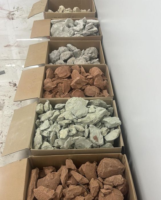 Gilvata,mel,kesak (assorti glina)