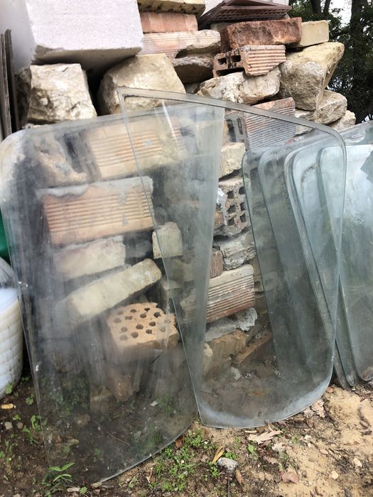 Строителни материали - керемиди, коминни тела, мраморни плочи