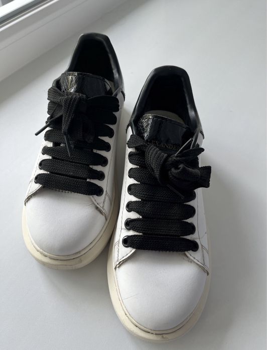 Кроссовки / кеды