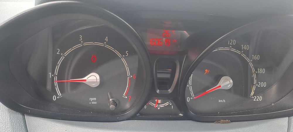 FORD FIESTA 1.2I 60 К.С   160 000 КМ