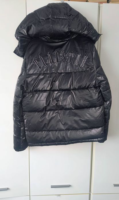 Trapstar puffer jacket lucioasă