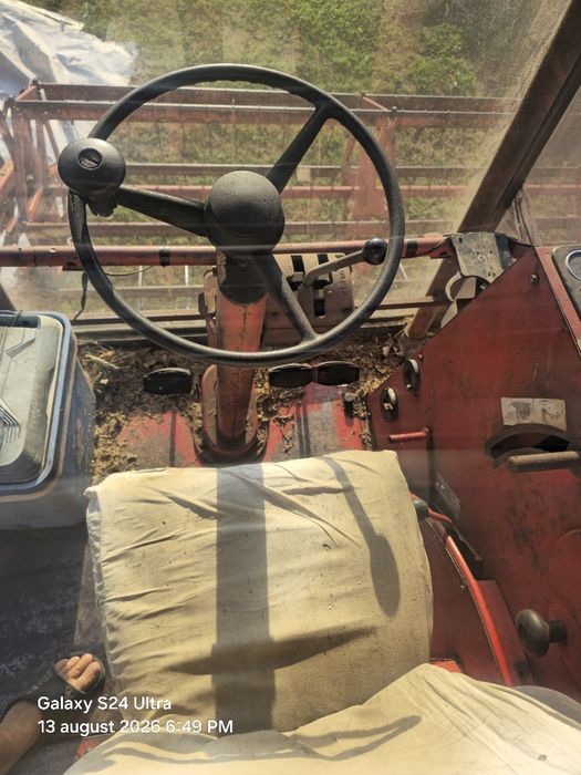 Combina massey ferguson 520