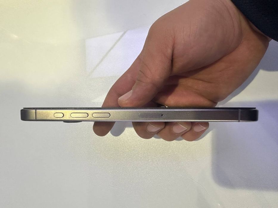 IPhone 15 Pro Max 256GB Sotiladi.