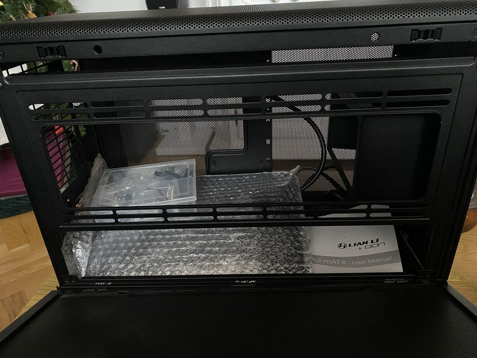 COMANDATA- Carcasa Lian Li Dan A3 Wood