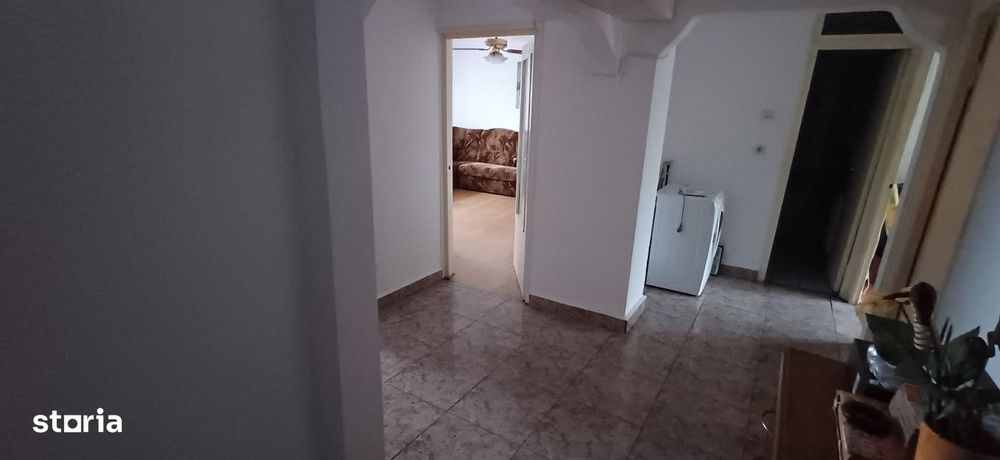Basarab, 4 camere, decom., etaj 1