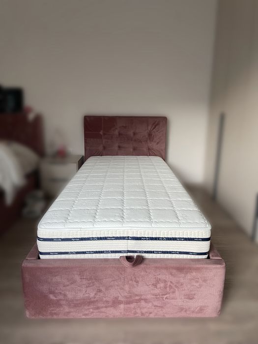 Легла две единични с италиански матрак