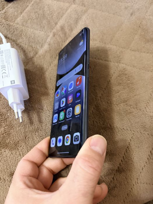 Продавам Redmi note 14 pro5G