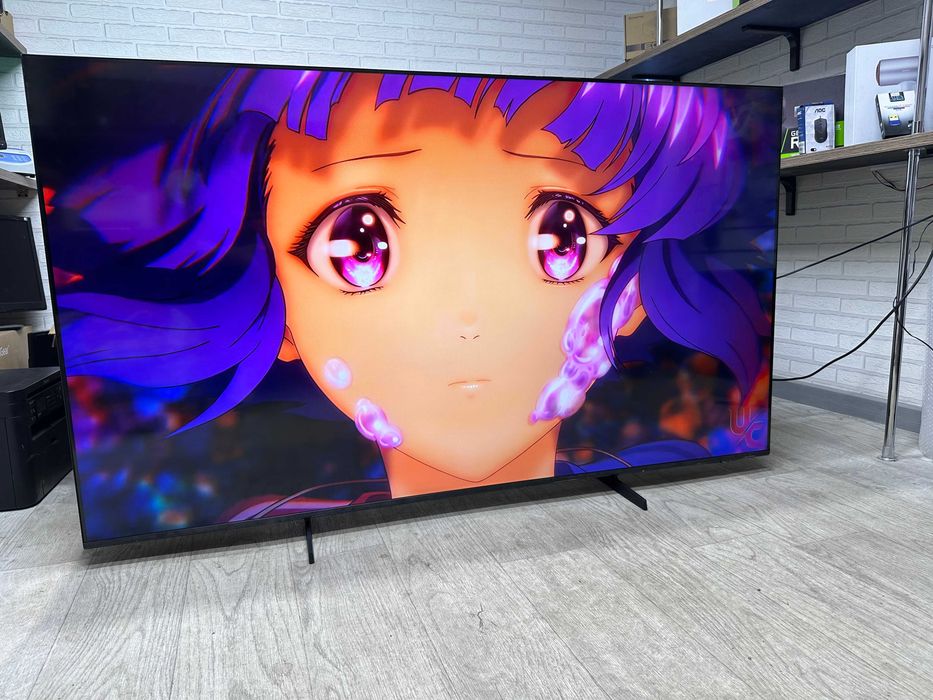 75 дюймов QLED Samsung в оригинале