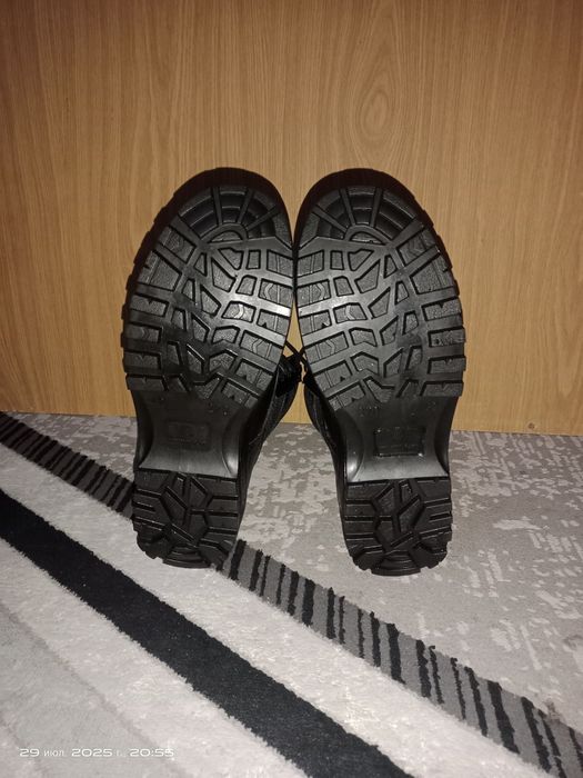 Продам летние туфли