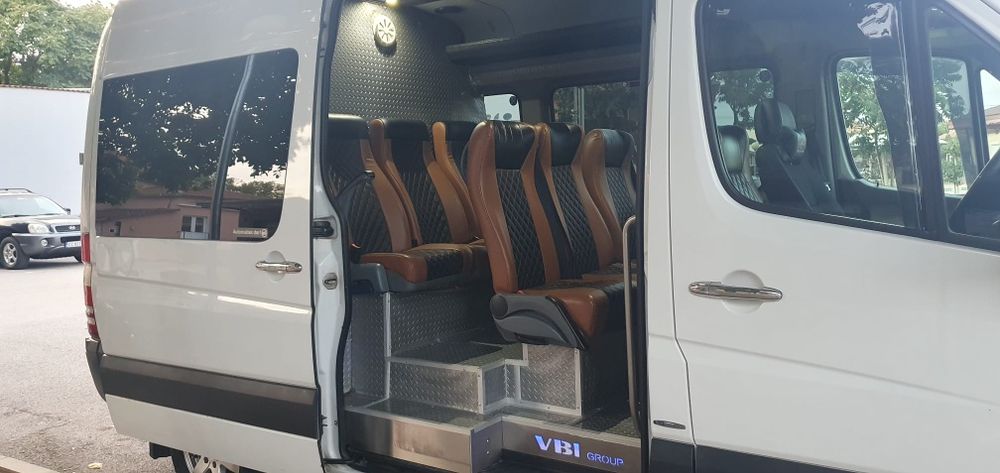 Продавам пътнически микробус Mercedes-Benz Sprinter 316