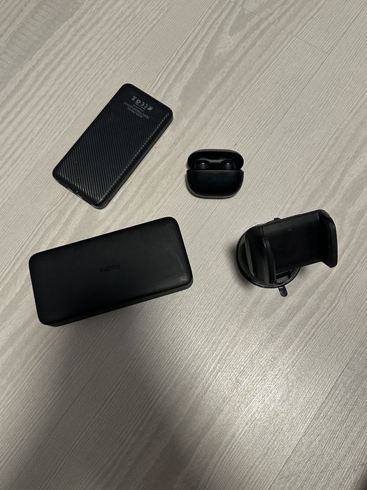 Pachet 2 baterii externe,caști redmi,suport de telefon masina