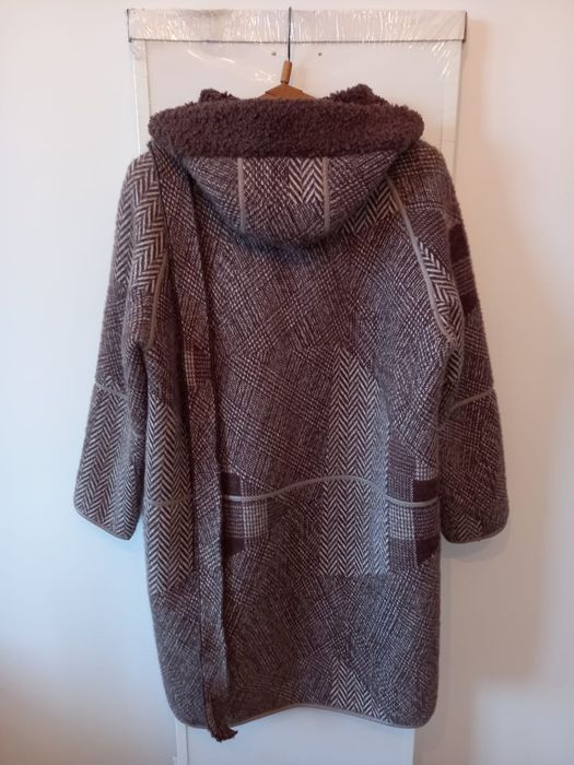 Продам женское пальто