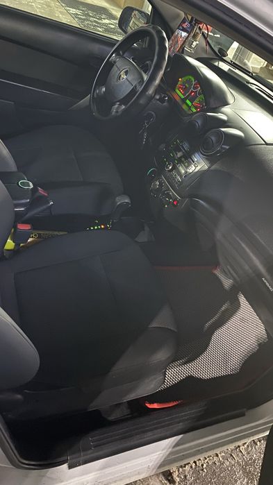 Chevrolet Aveo Срочно продам
