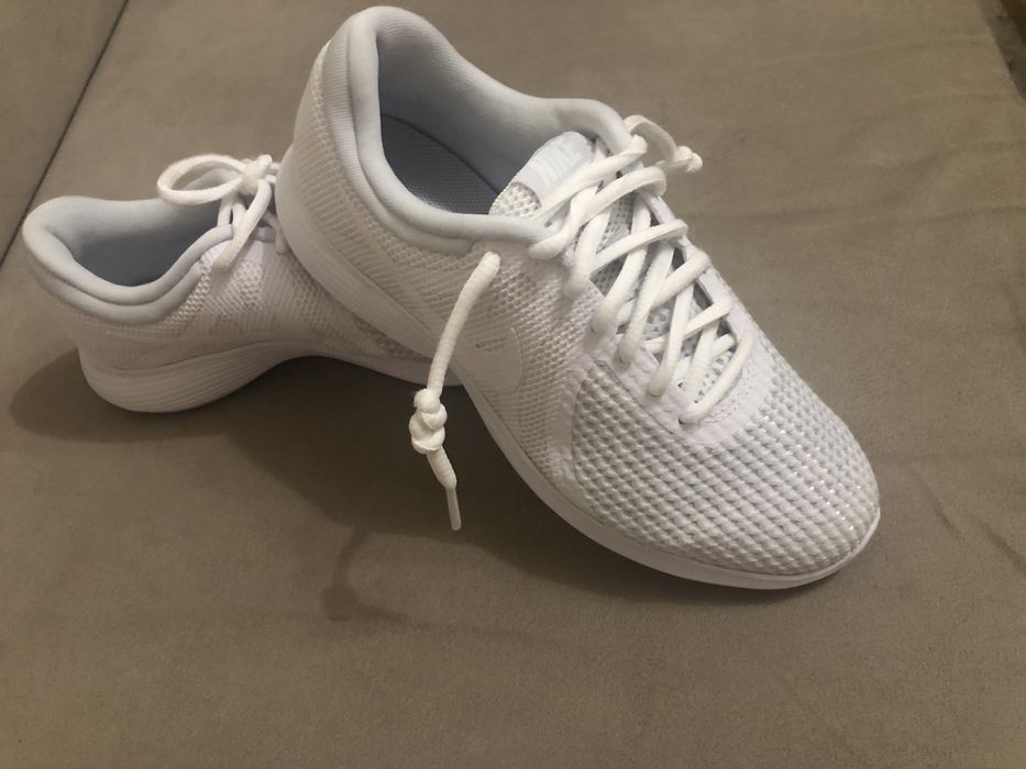 Дамски маратонки