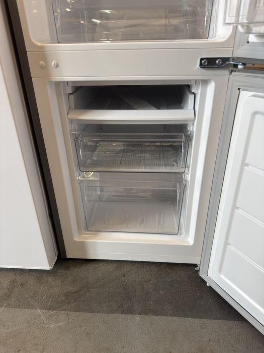 Mini Combină frigorifică Bomann KG 7359 IX-Look cu factura si garantie