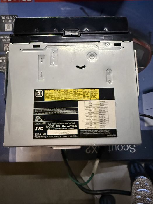 Продам магнитолу JVC