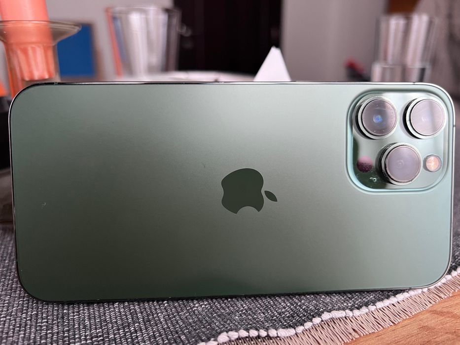 Vand iPhone 13 pro max, 256 GB, sanatate baterie, 87%