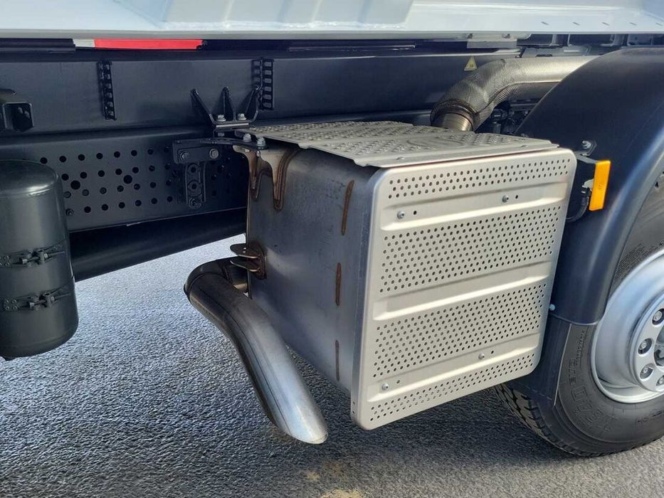 Самосвал Mercedes Arocs 4245 8X4 Meiller