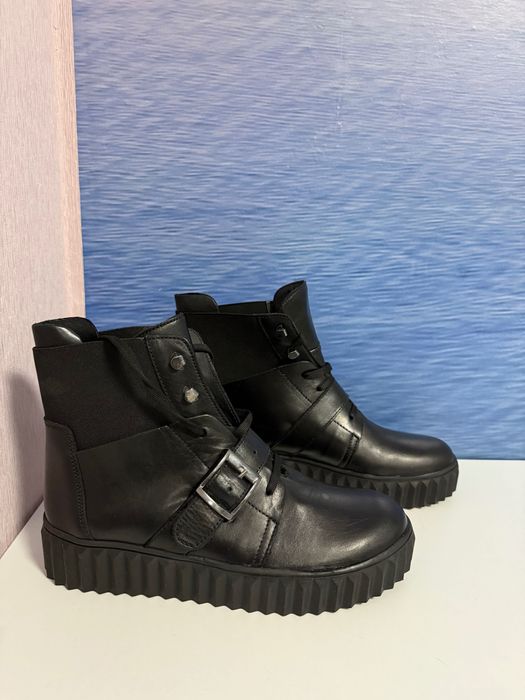 Дамски обувки от естествена кожа