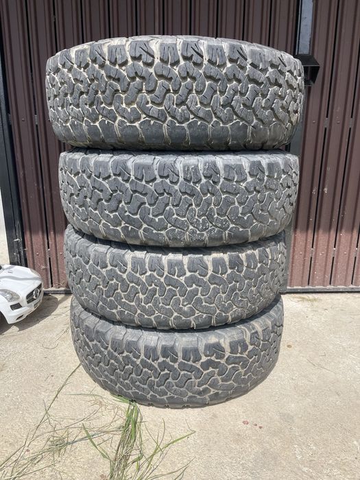 Anvelope 235/70R16