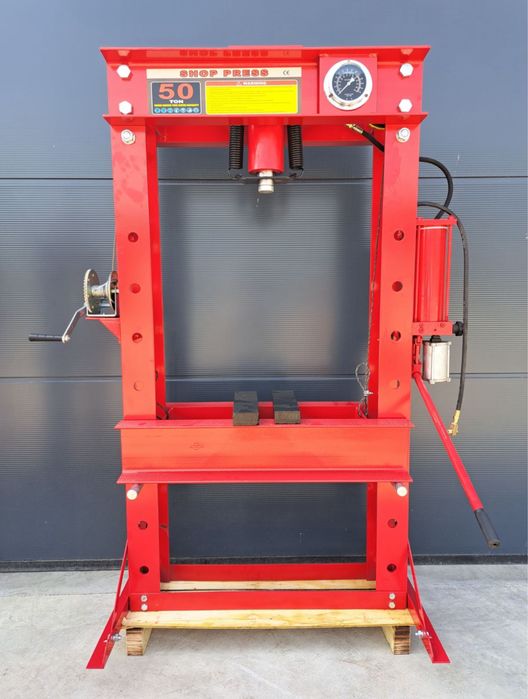 Хидравлична преса 50т.