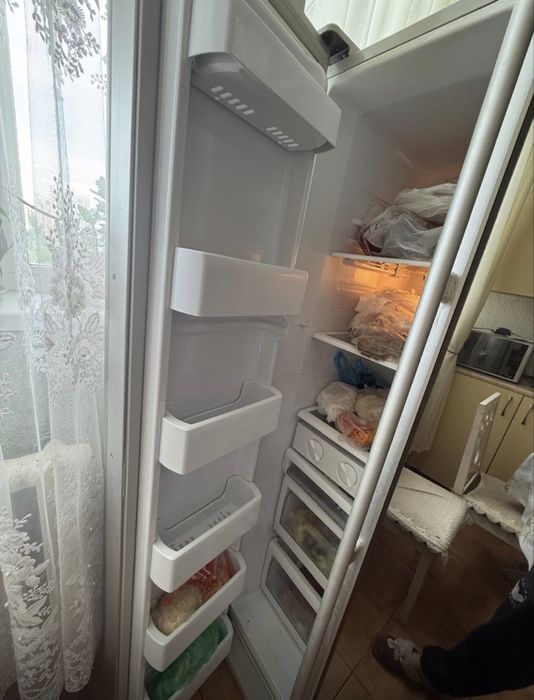 Холодильник Samsung Side-by-Side
