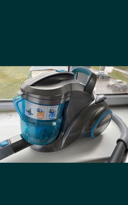 Пылесос      Vitek