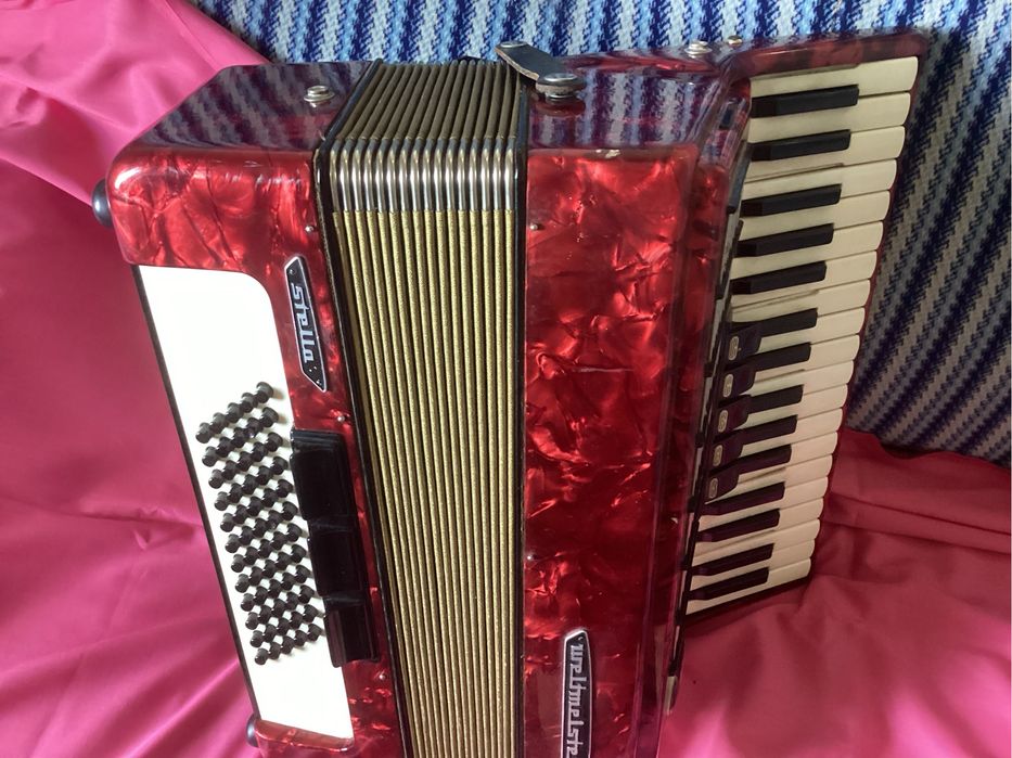 Акордеон немски Weltmeister Stella