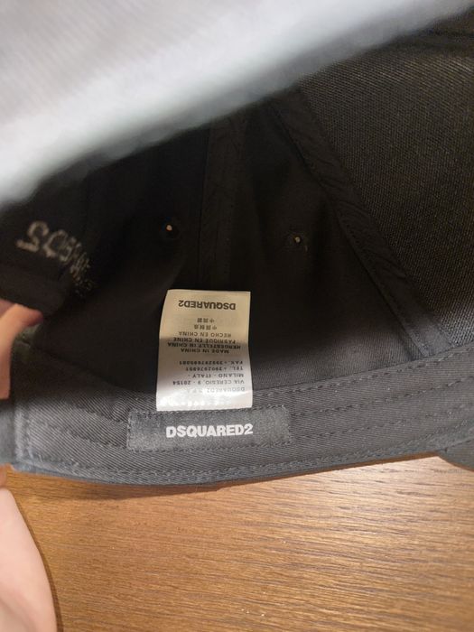 Оригинална дамска шапка DSQUARED