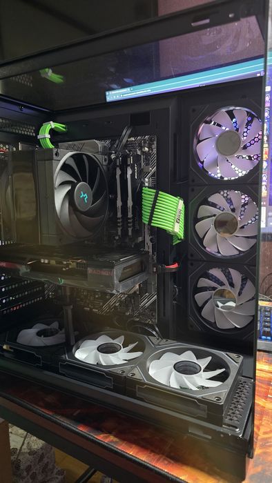 Vând PC nou  , predare personala