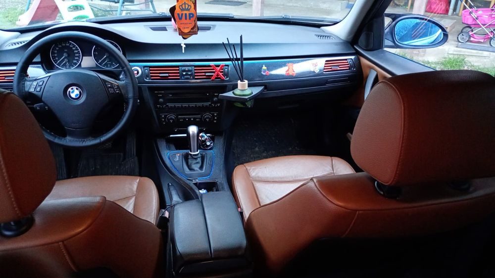 Vând Bmw e90 320d !