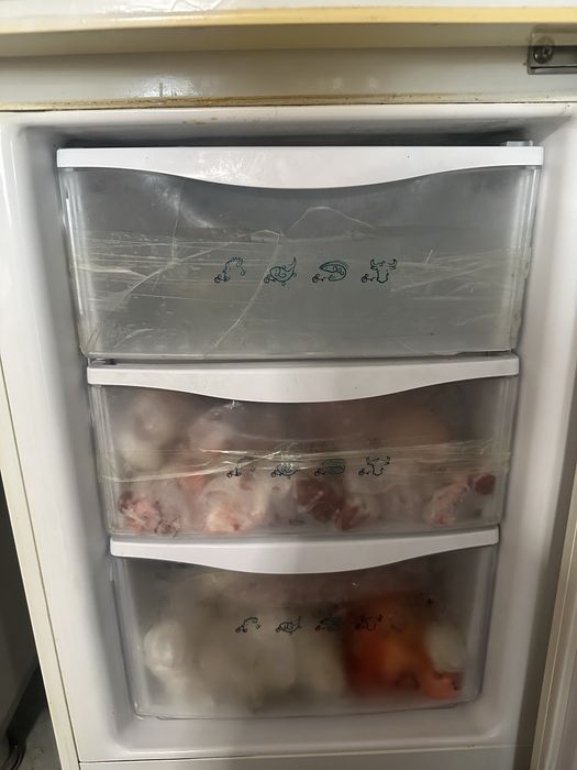 Продам холодильник samsung