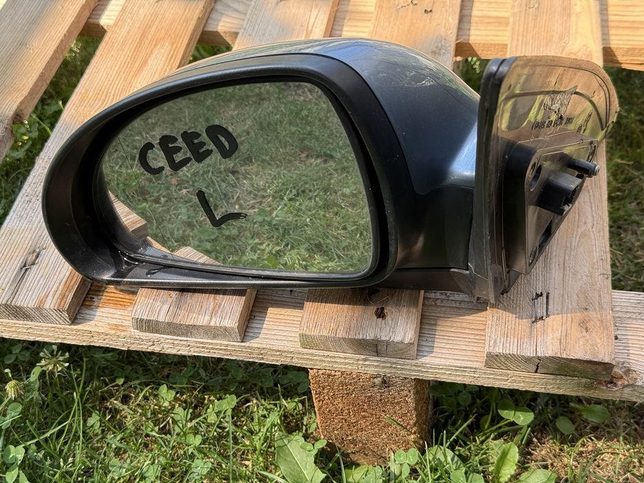 Ляво Огледало Kia Ceed Киа Сеед 2006-2009 г.