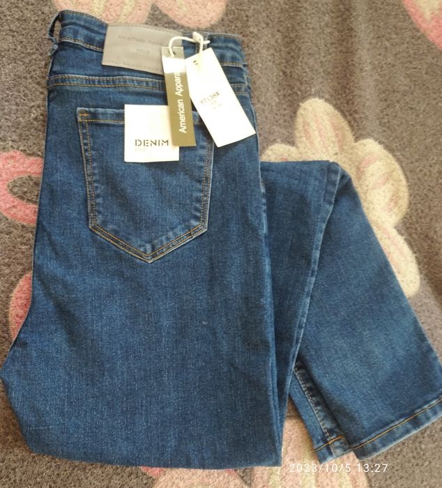 Продам новые Джинсы