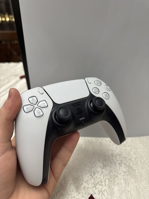 Playstation 5 в идеальном состоянии!