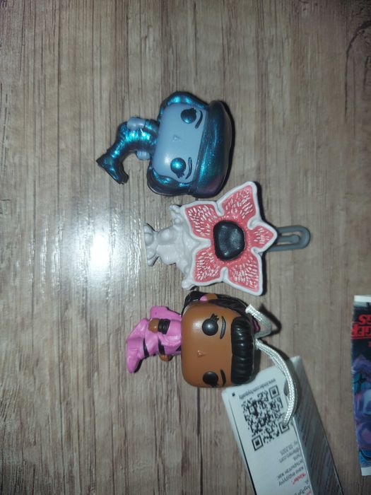 Продам фигурки из очень странных дел