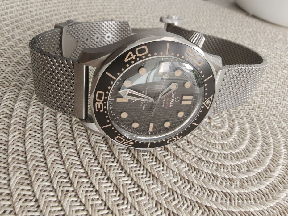 Omega Seamaster Diver 300M 007 Edition "No Time To Die" (NTTD) – Най-висок клас (Grade 2 Titanium)