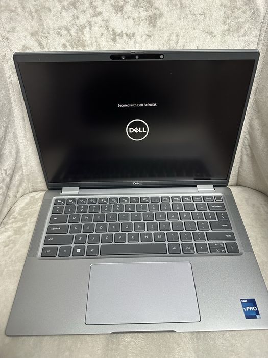 Laptop Dell 7440