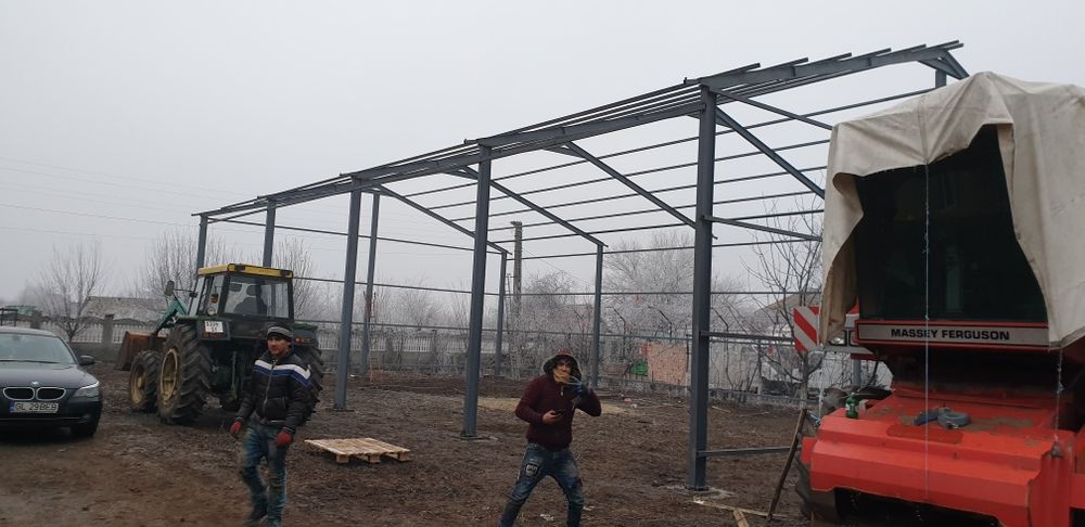 Vand hale metalice si structuri metalice și componente ferme stâlpi