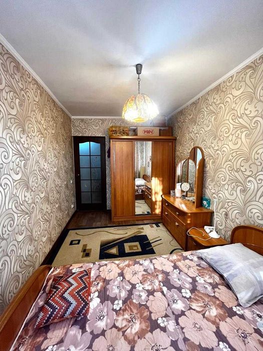 Продаётся 2 комн квартира